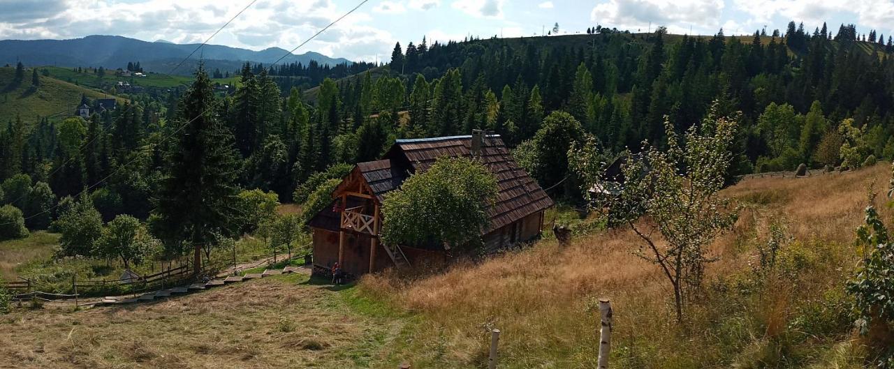 Приватна Садиба "Світлиця Гуцульщини" Vorokhta Luaran gambar